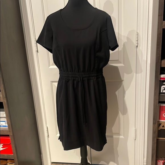 32 Degrees Black Scoop Neck Mini Dress with Pockets! - Picture 2 of 6